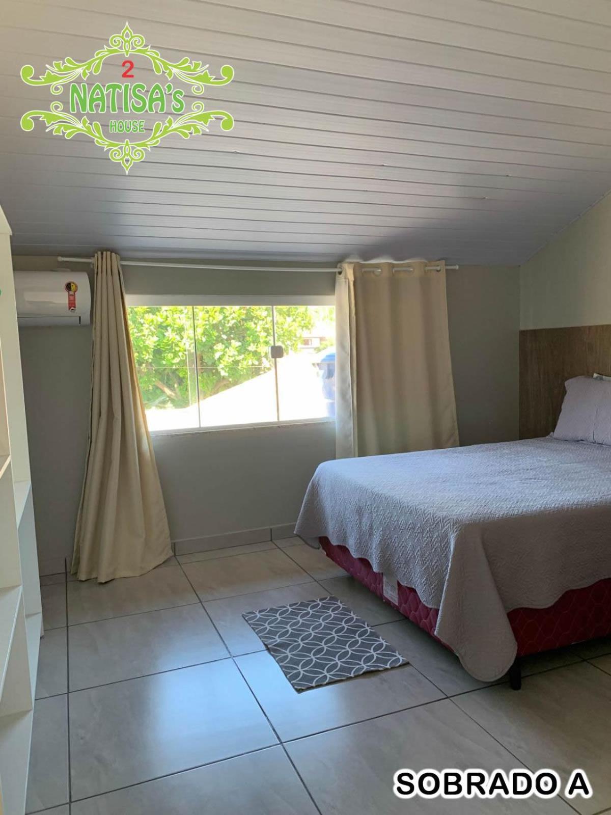 Sobrados Aconchegante Com Piscina "Natisashouse" Villa บอมบินญัส ภายนอก รูปภาพ