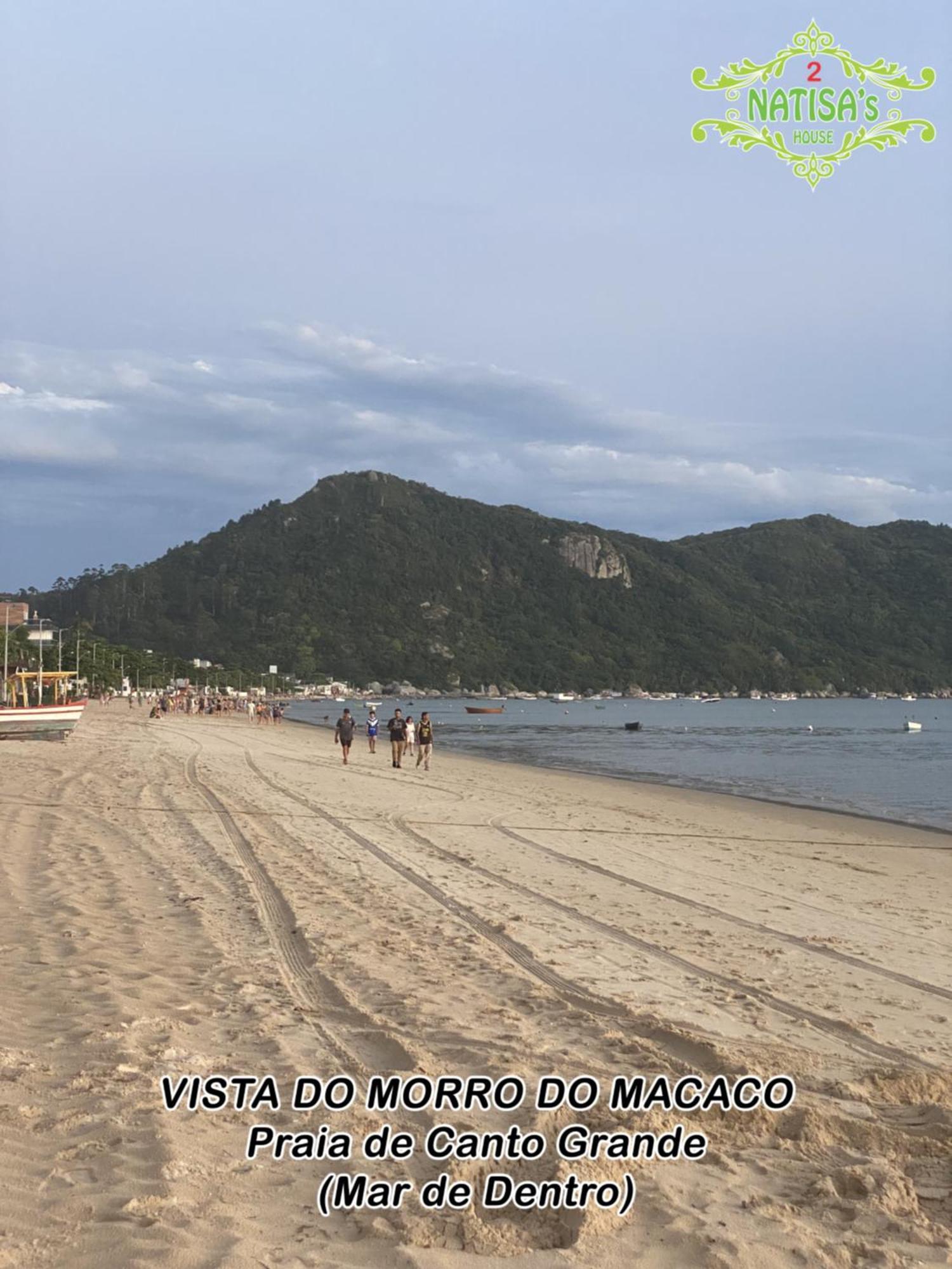 Sobrados Aconchegante Com Piscina "Natisashouse" Villa บอมบินญัส ภายนอก รูปภาพ