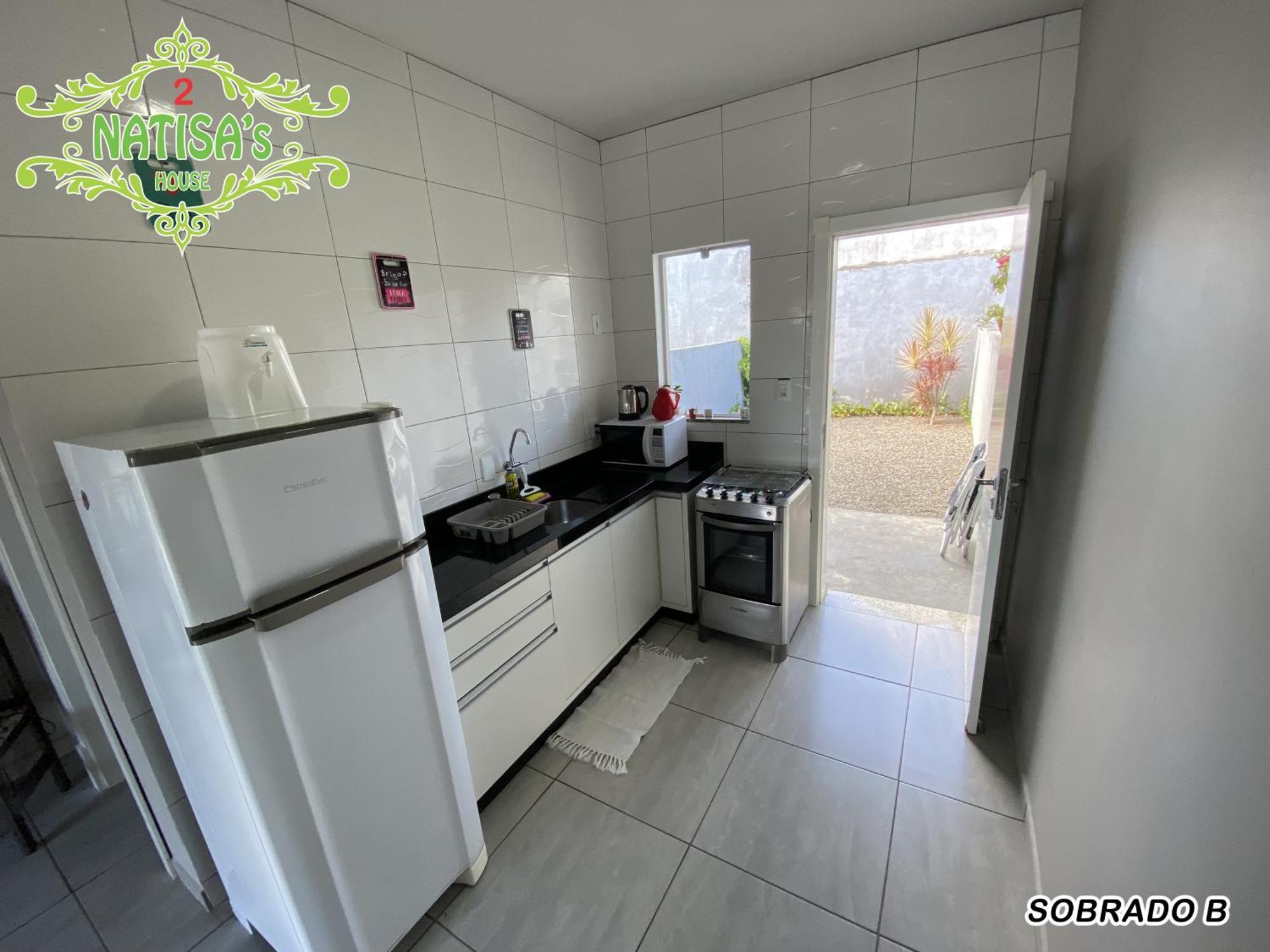 Sobrados Aconchegante Com Piscina "Natisashouse" Villa บอมบินญัส ภายนอก รูปภาพ